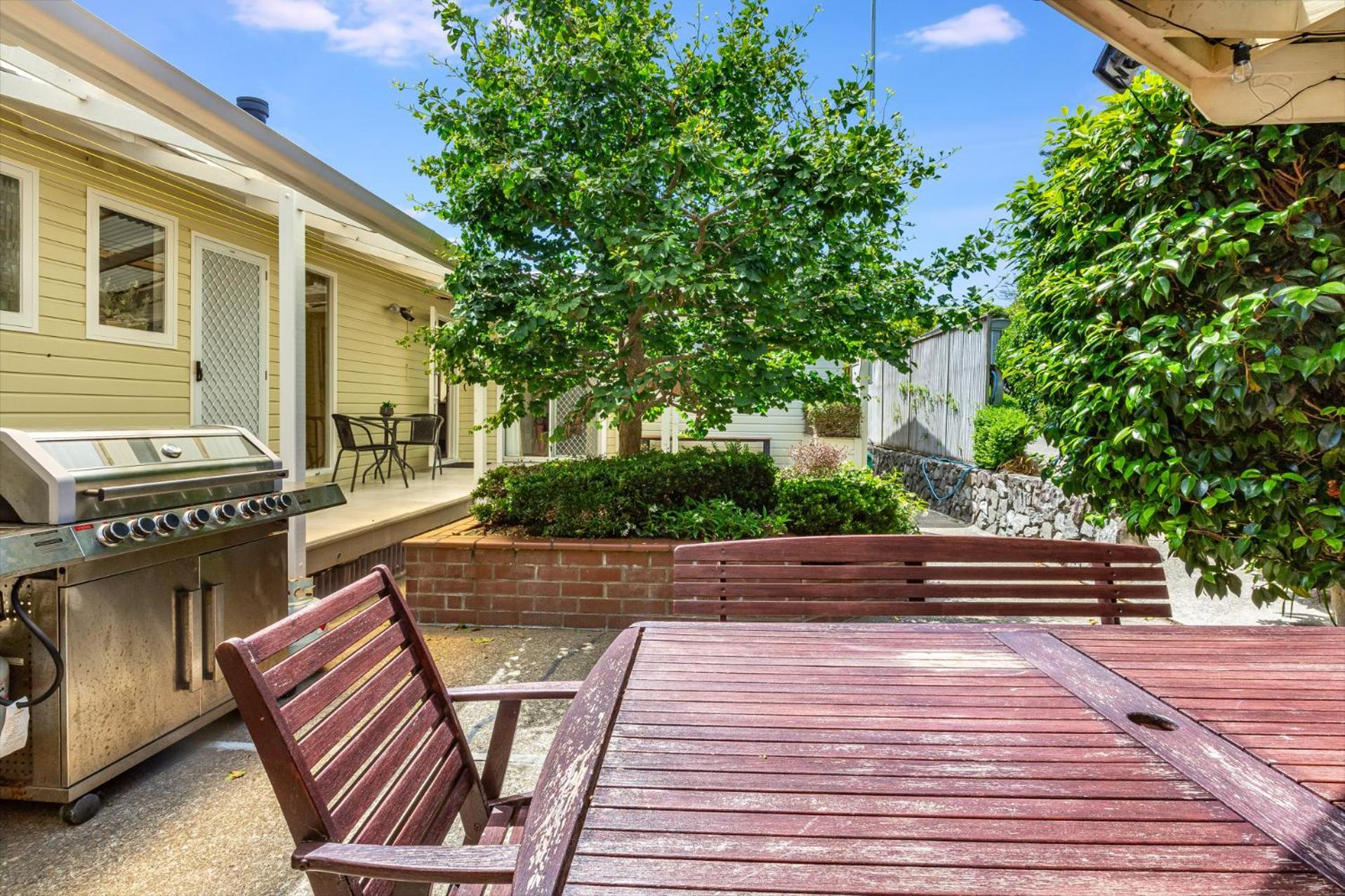 Retro 4 Bedroom Home, Warm And Welcoming, Quiet Location Porirua Dış mekan fotoğraf