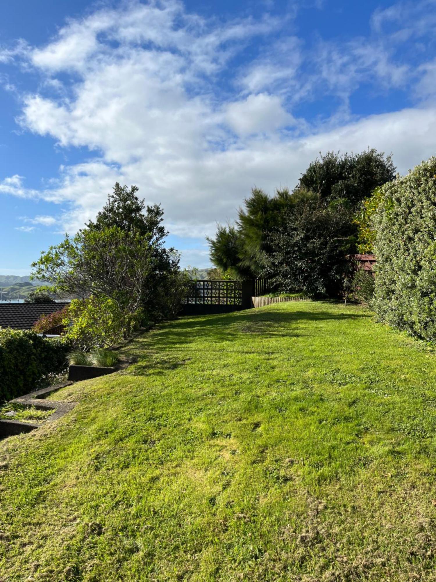 Retro 4 Bedroom Home, Warm And Welcoming, Quiet Location Porirua Dış mekan fotoğraf